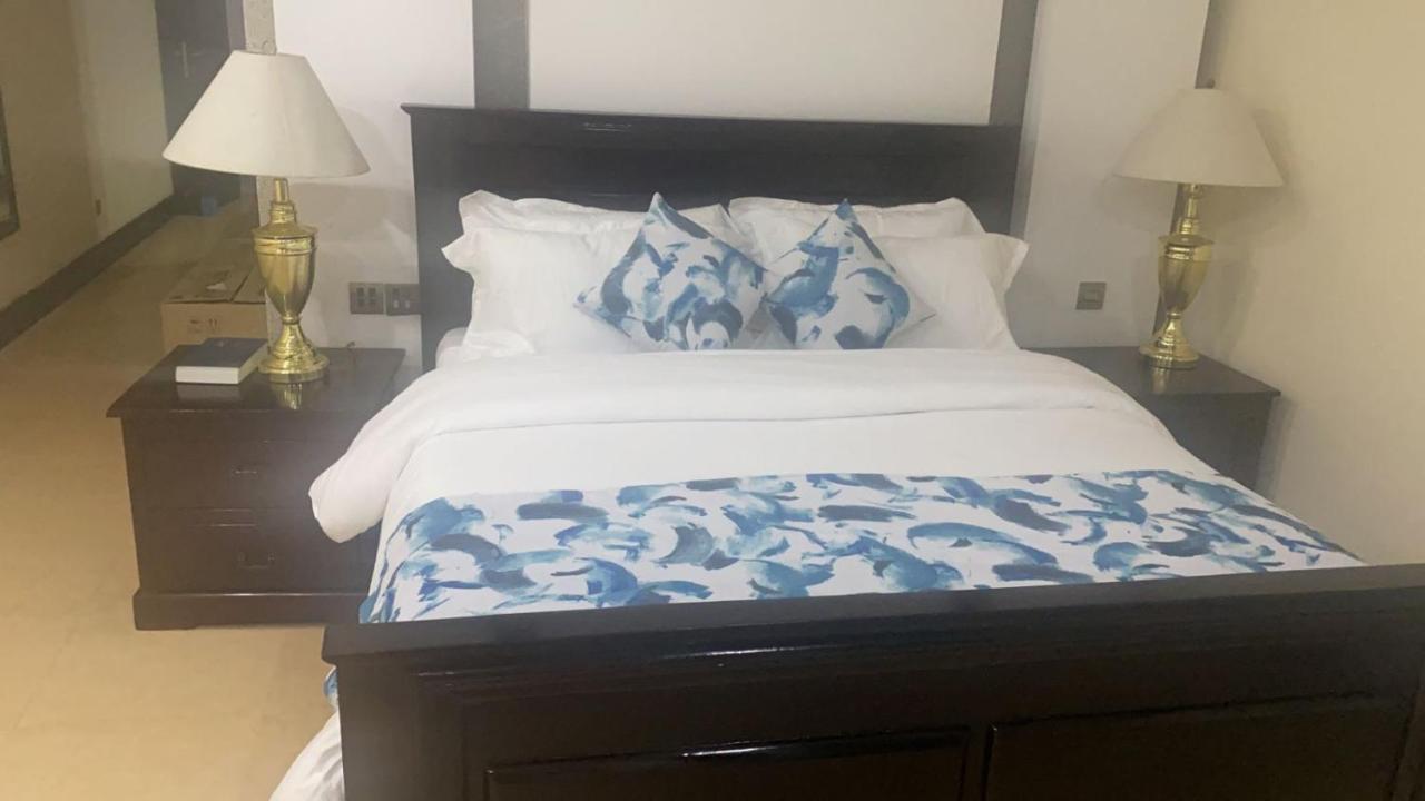 Stayplus Nyali Luxury Suites Mombasa Esterno foto